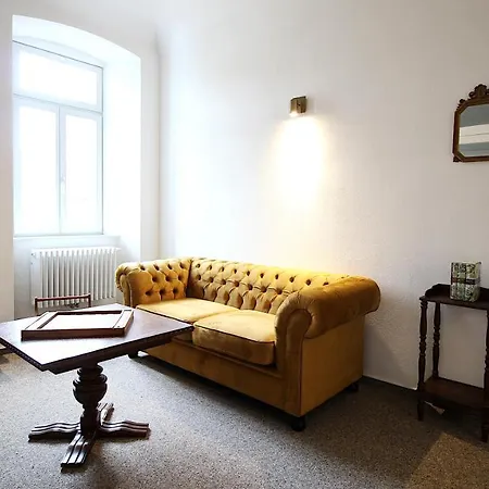 Homie Am Schloss Apartment *