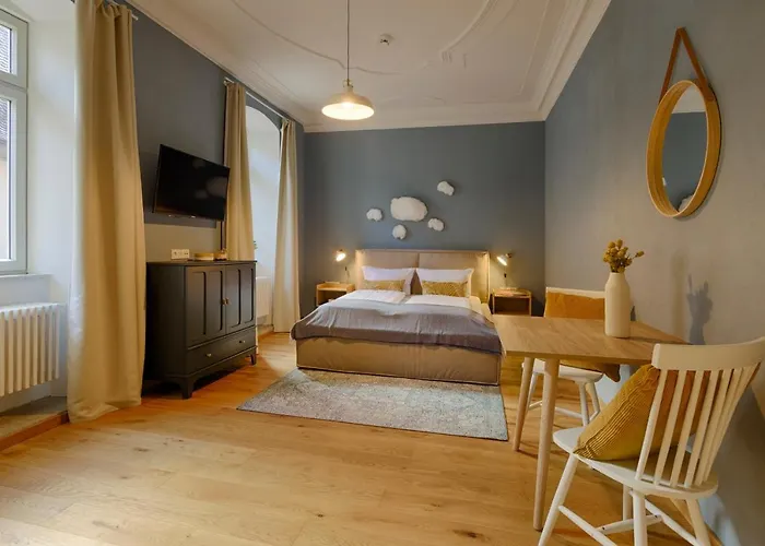 Homie Am Schloss Apartment