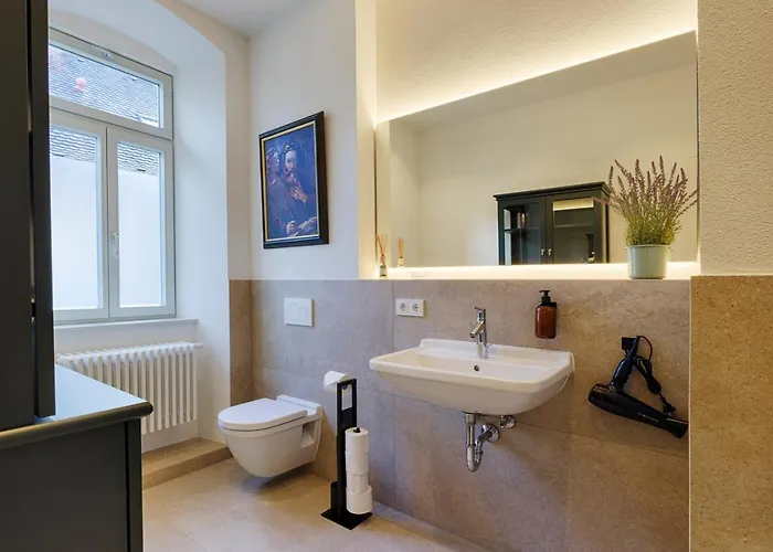 Homie Am Schloss * Würzburg